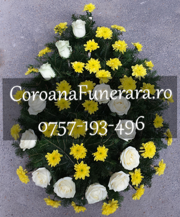 coroana crizanteme galbene cu trandafiri albi